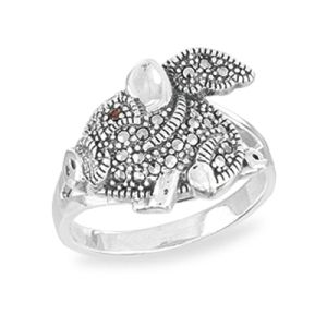 Flyging pig marcasite ring